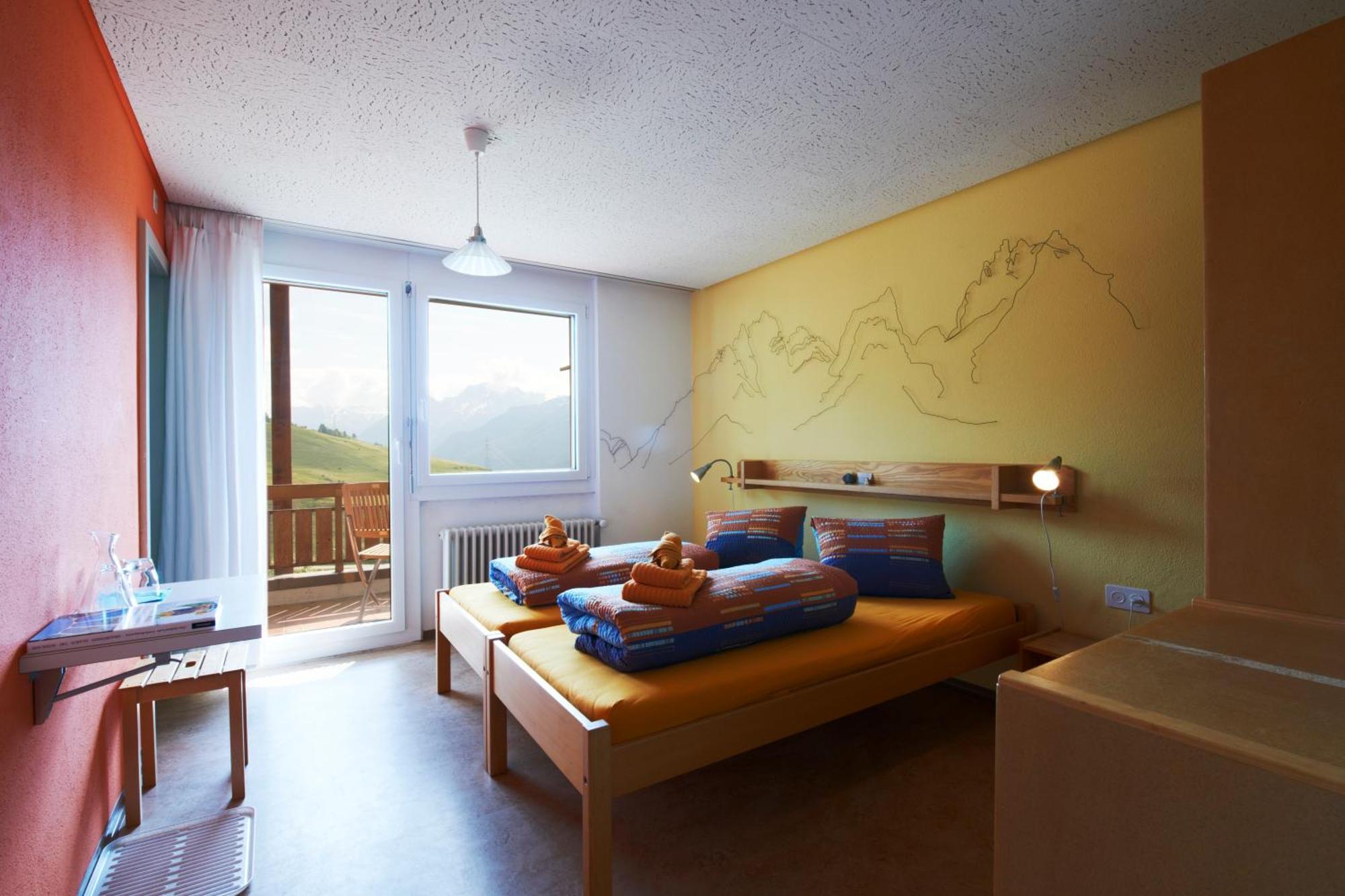 Hotel Bellavista Ftan Buitenkant foto